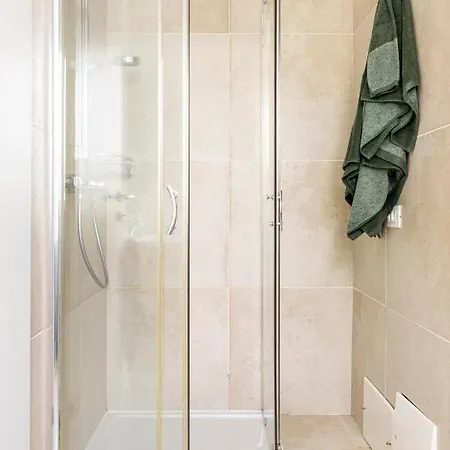 Appartamento Trendy Aparment With Garage Right By The Sirmione